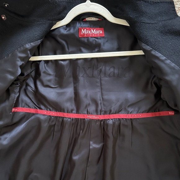 MaxMara Women's Black Pea Coat - Picture 11 of 15